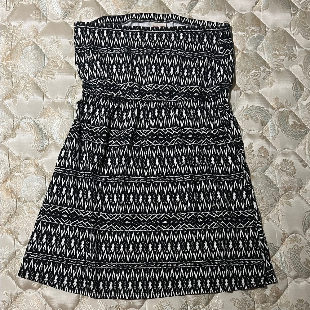 Mossimo Supply Co. Black and White Strapless Dress